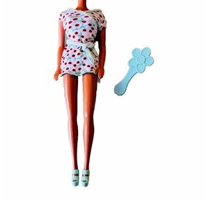 Barbie City Style Doll Outfit #K19197-99 Rare 2006 Cherry Dress Shoes Brush Set